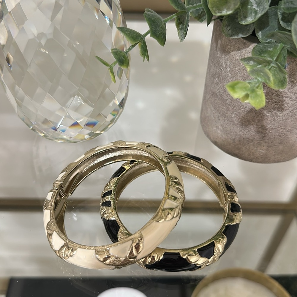 Cache Black And White Bangles - image 5